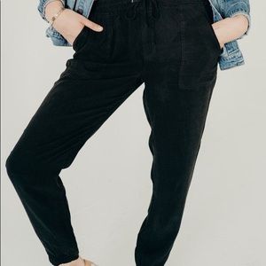 CJLA Serena Joggers in black